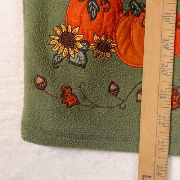 Vintage Fashion Bug Embroidered Fleece with Autumn Pumpkins Leaves - Picture 6 of 8
